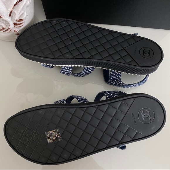 ✅ SOLD. NWT Chanel tweed sandals - Picture 9 of 12